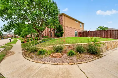 802 Myers Meadow Drive, Garland, TX 75043 - Photo 2