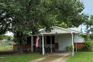 2217 Ridgecrest St, Mesquite, TX 75149 - Photo 2