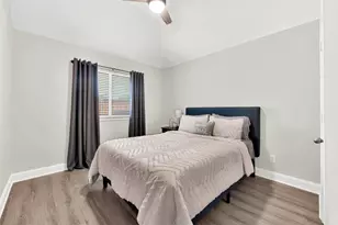 1410 Daffodil Ln, Lewisville, TX 75077 - Photo 16