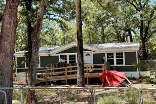 115 Fernwood Dr, Mabank, TX 75156 - Photo 2