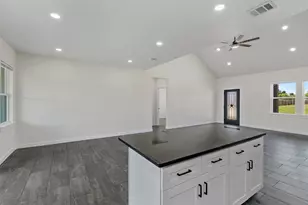 568 Highview Ct, Godley, TX 76134 - Photo 14