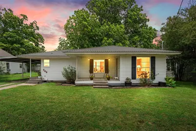 809 E Limestone Avenue, Mart, TX 76664 - Photo 1