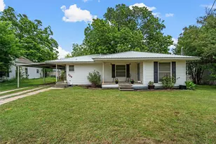 809 E Limestone Ave, Mart, TX 76664 - Photo 2