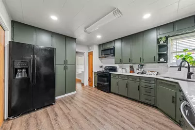 809 E Limestone Avenue, Mart, TX 76664 - Photo 12