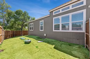 815 Thicket Trail, Granbury, TX 76048 - Photo 6