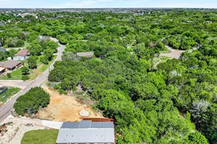 815 Thicket Trail, Granbury, TX 76048 - Photo 2
