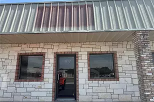 1307 W Pearl St, Granbury, TX 76048 - Photo 1