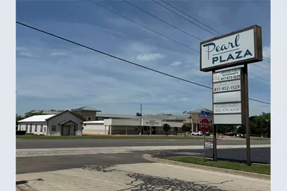 1307 W Pearl Street, Granbury, TX 76048 - Photo 12