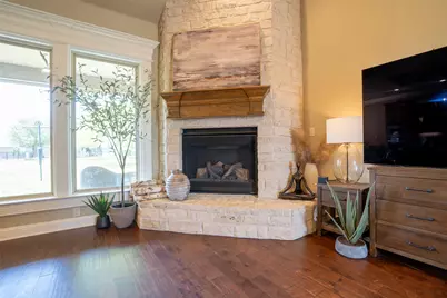 3201 Steamers Court, Granbury, TX 76049 - Photo 36