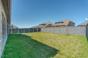 7505 Bird Cherry Ln, Little Elm, TX 76227 - Photo 28