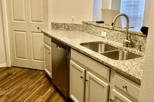 2825 Reagan St, Dallas, TX 75219 - Photo 2