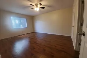4527 Chapman St, The Colony, TX 75056 - Photo 6