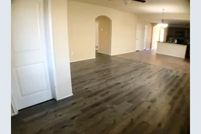1048 Churchill Drive, Princeton, TX 75407 - Photo 6