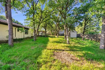 209 Mistletoe Lane, Keene, TX 76059 - Photo 36