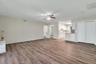 209 Mistletoe Ln, Keene, TX 76059 - Photo 8