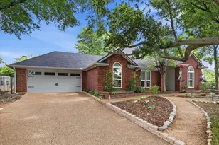 1032 Steeplewood Dr, Grapevine, TX 76051 - Photo 1