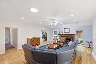 1032 Steeplewood Dr, Grapevine, TX 76051 - Photo 6