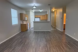 7905 Seven Oaks Ln, Denton, TX 76210 - Photo 10