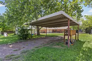 203 Randy Dr, Woodway, TX 76712 - Photo 24