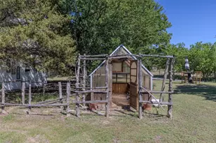 1422 Co Rd 1036, Greenville, TX 75401 - Photo 6