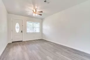 525 Moonlight Dr, Garland, TX 75040 - Photo 6