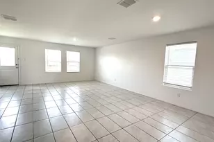 128 Honeysuckle St, Princeton, TX 75407 - Photo 4
