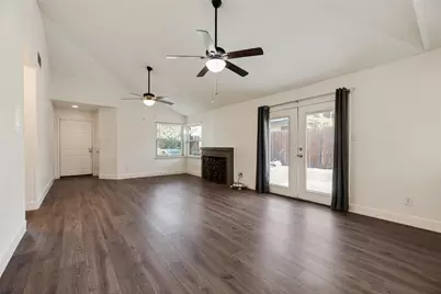 617 Harvest Hill Street, Lewisville, TX 75067 - Photo 4