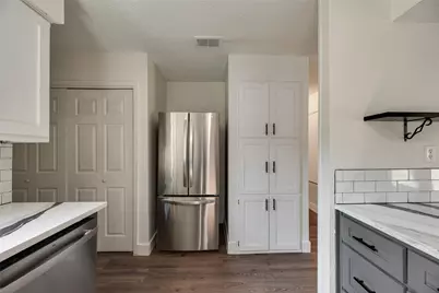 617 Harvest Hill Street, Lewisville, TX 75067 - Photo 8