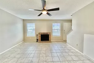 1247 Dallas Dr, Denton, TX 76205 - Photo 2