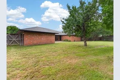 3209 Broken Arrow Road, Denton, TX 76209 - Photo 36