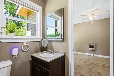 2121 W Bond Street, Denison, TX 75020 - Photo 10