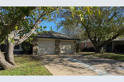 6709 Ridgecrest Court, Fort Worth, TX 76133 - Photo 2