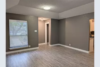 6709 Ridgecrest Court, Fort Worth, TX 76133 - Photo 4