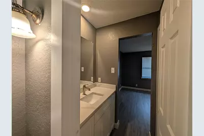 6709 Ridgecrest Court, Fort Worth, TX 76133 - Photo 8
