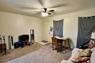 1612 Wayne St, Denton, TX 76209 - Photo 4