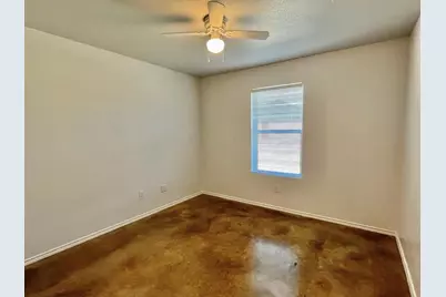 618 Thomas Street #A, Bonham, TX 75418 - Photo 6