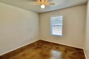 618 Thomas St, Bonham, TX 75418 - Photo 6