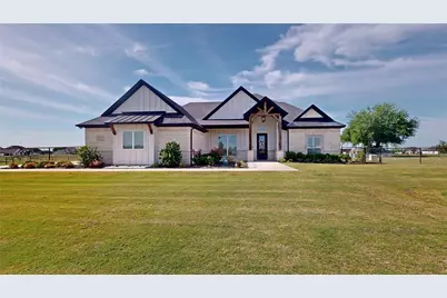 138 Chisos Drive, Decatur, TX 76234 - Photo 1