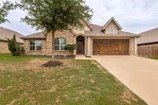 541 Windrow Ln, Waxahachie, TX 75165 - Photo 1