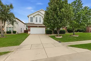 2825 Treasure Cove Dr, Lewisville, TX 75056 - Photo 2