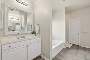 2825 Treasure Cove Dr, Lewisville, TX 75056 - Photo 30