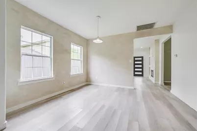 2109 Gould Avenue, Fort Worth, TX 76164 - Photo 8