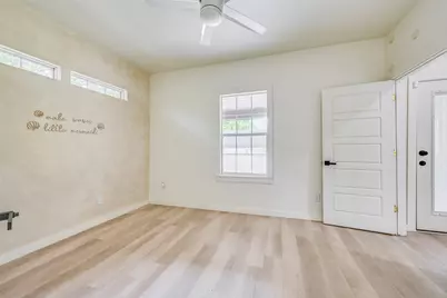 2109 Gould Avenue, Fort Worth, TX 76164 - Photo 16