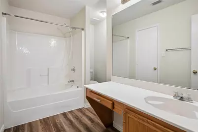 316 Matlock Meadow Drive, Arlington, TX 76002 - Photo 8