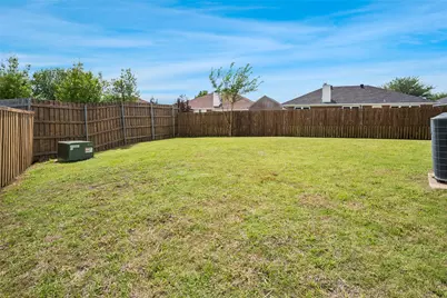316 Matlock Meadow Drive, Arlington, TX 76002 - Photo 14