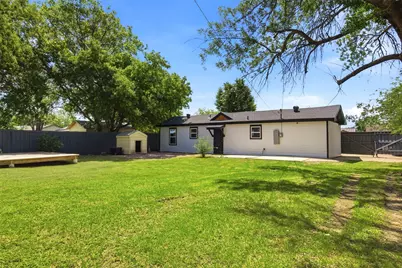 6824 Lakeside Drive, Lake Worth, TX 76135 - Photo 10