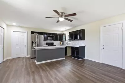 6824 Lakeside Drive, Lake Worth, TX 76135 - Photo 4