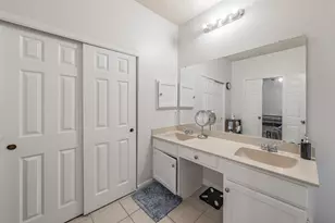 825 Ashmount Ln, Arlington, TX 76017 - Photo 18