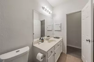 825 Ashmount Ln, Arlington, TX 76017 - Photo 26
