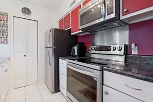 1813 E Grauwyler Road E, Irving, TX 75061 - Photo 16